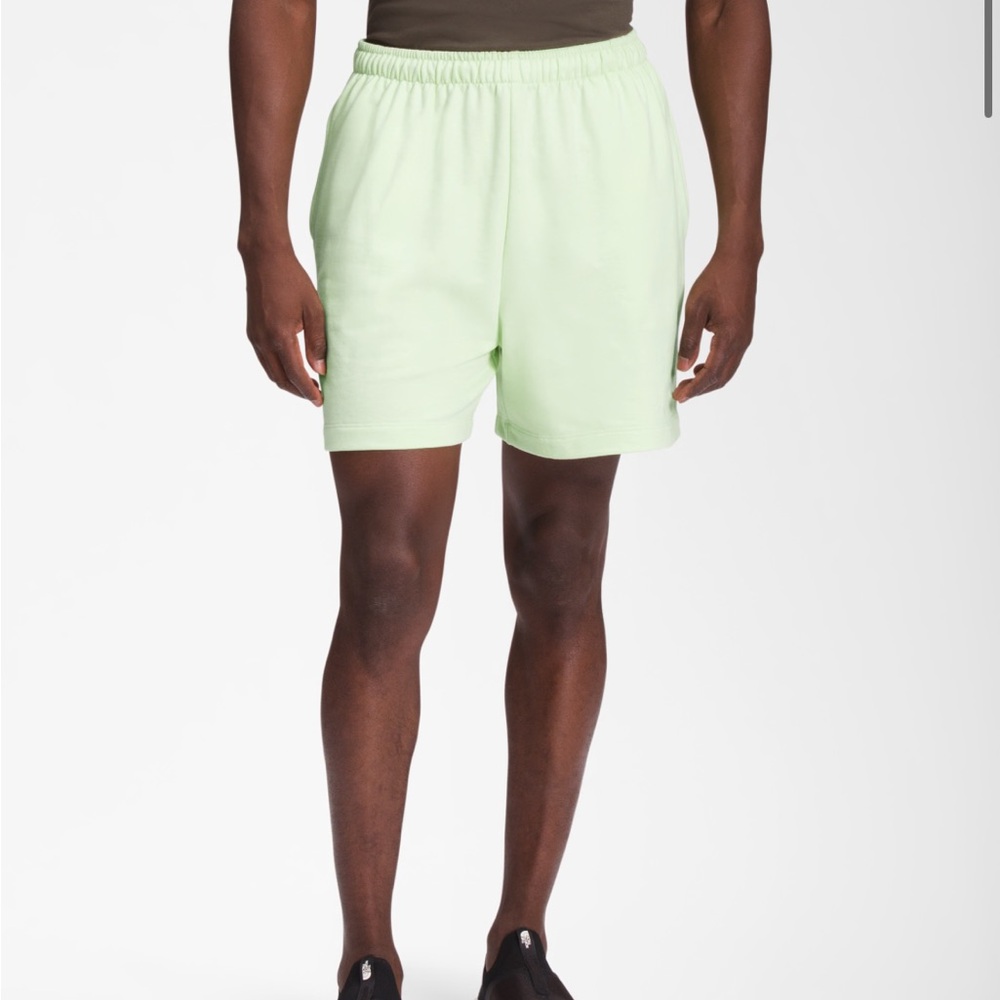 Men's The North Face Simple Logo Fleece Lime Cream Shorts
